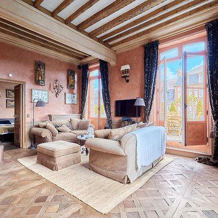 Luxurious 4 Bedroom Duplex, 200M From Place Morny Deauville Exteriör bild