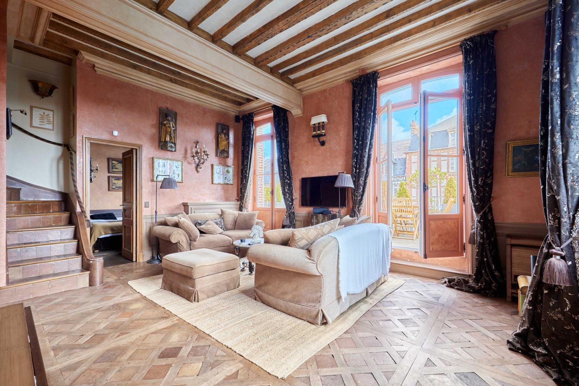 Luxurious 4 Bedroom Duplex, 200M From Place Morny Deauville Exteriör bild